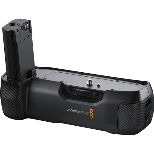 Blackmagic Design Pocket Cinema Camera 6K 4K Battery Grip CINECAMPOCHDXBT front
