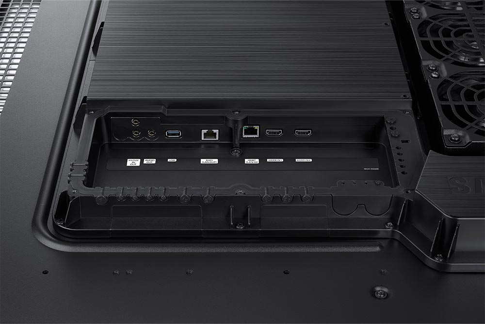 Samsung OH55A-S2 55 Full HD LCD Outdoor Signage Display3