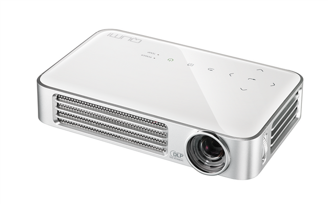 vivitek-qumi-q6-dlp-wxga-projector-white