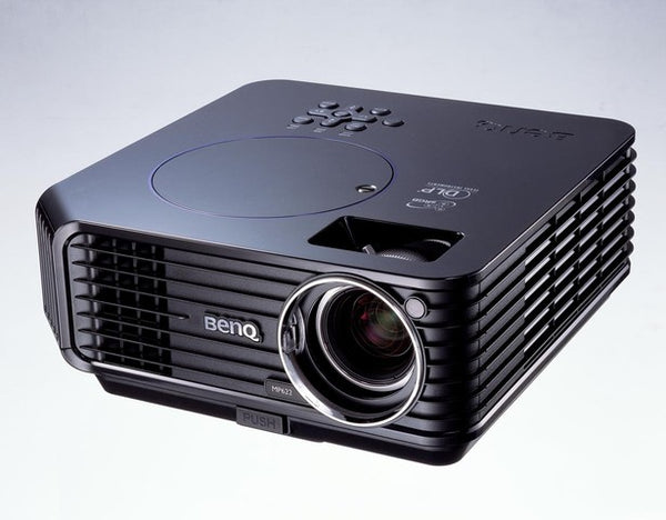 BenQ MP512ST プロジェクター 本体 美品 BenQ MP512ST プロジェクター 本体 美品