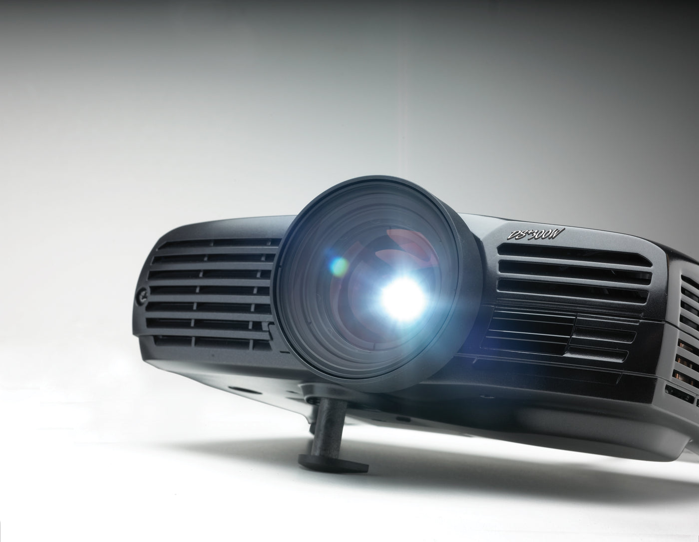 christie-ds300w-projector
