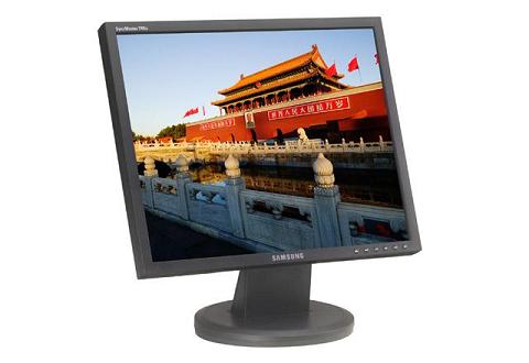 Samsung Syncmaster 740N 17-inch LCD Monitor – OfficeWonderland